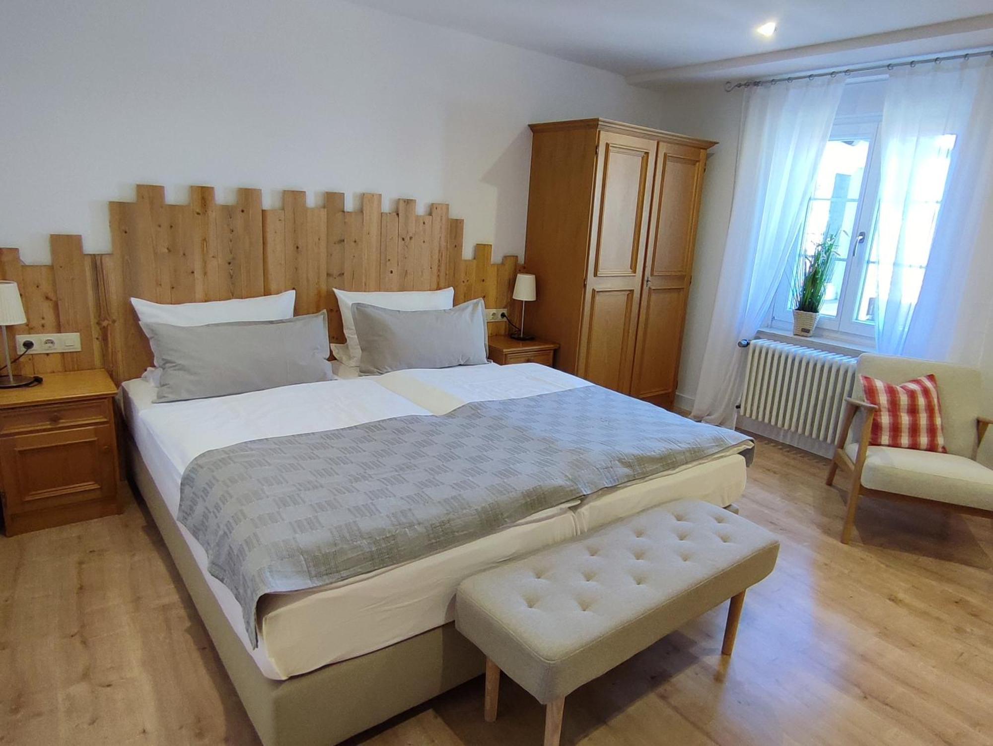 Boutique-Hotel Krone Denzlingen Eksteriør bilde